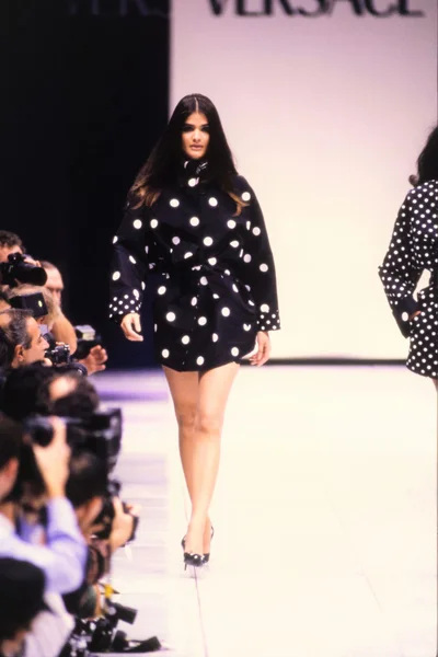Look 49